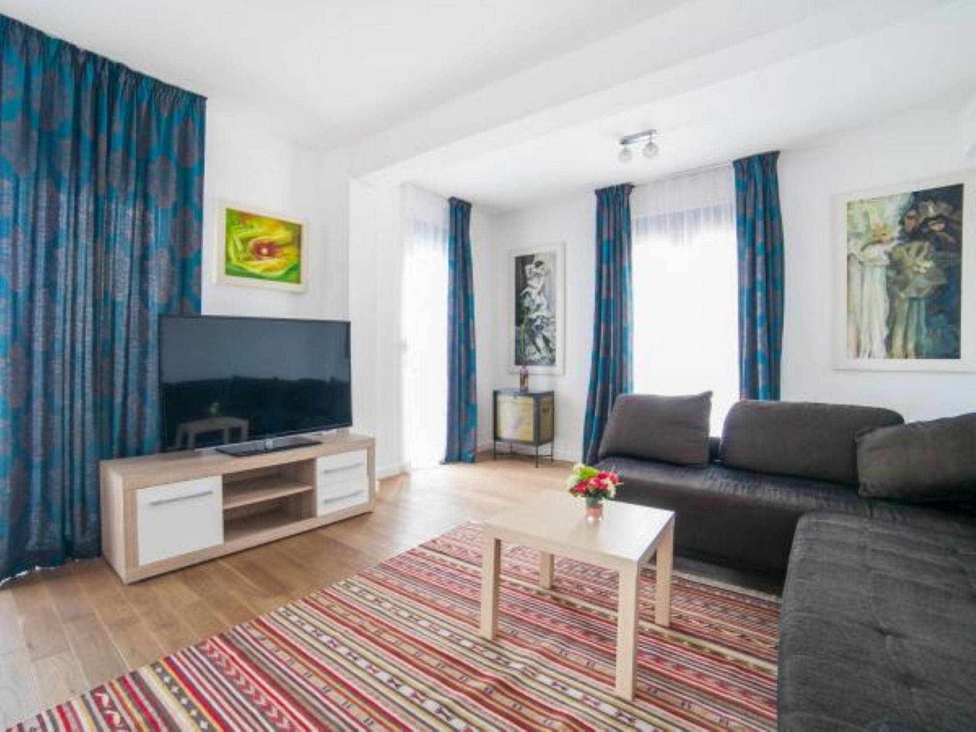 Apartman sa tri spavaće sobe sa balkonom sa pogledom na more